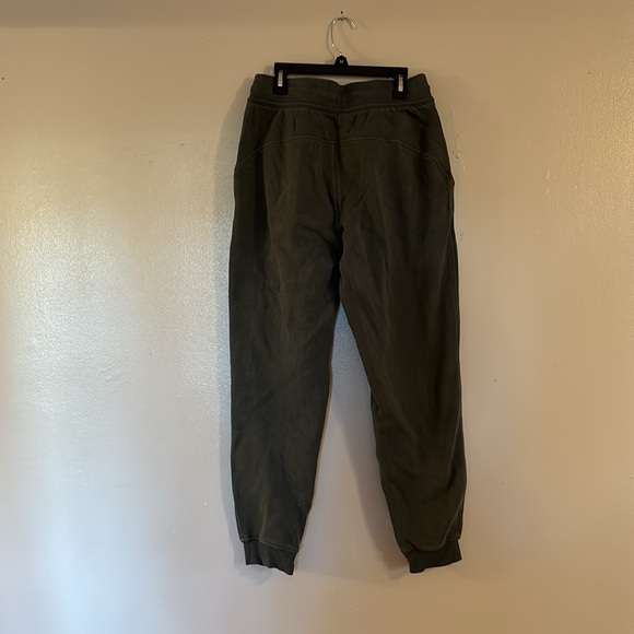 Lululemon scuba joggers - Picture 2 of 5